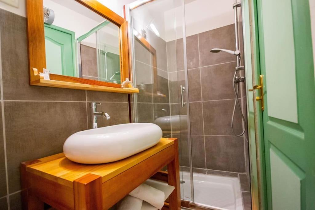 Le Pech Merle Yourhosthelper Saint-Jean-de-Minervois Экстерьер фото